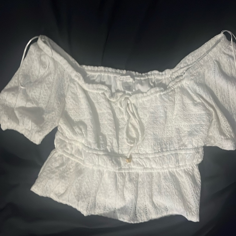 White floral Beautiful cropped summer flared shirt